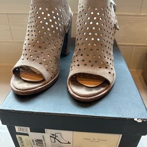 Rag and bone Wyatt sandal size 38.5 excellent condition